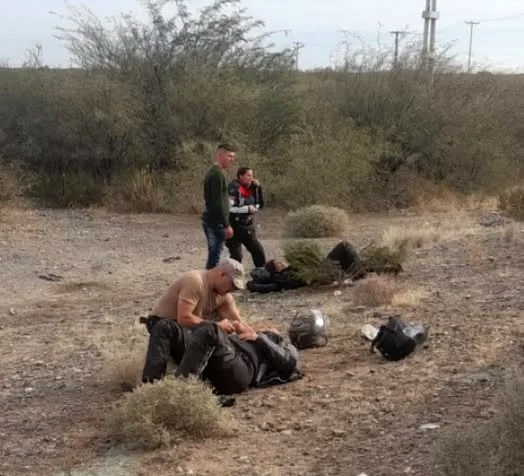 Dos motociclistas heridos tras un fuerte choque contra un guardarraíl en Bermejo