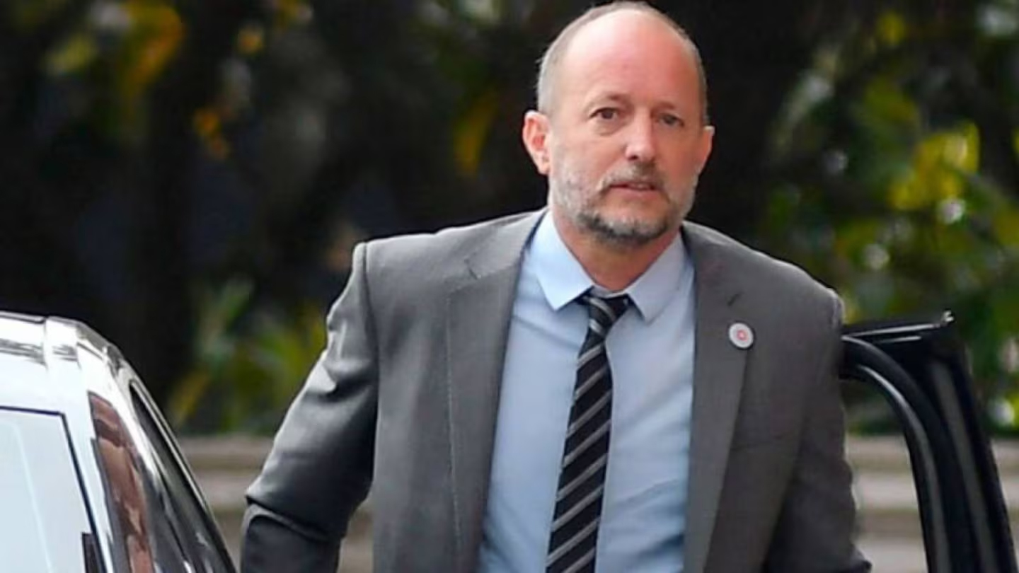 Piden la detención de Martín Insaurralde en la causa por lavado de dinero