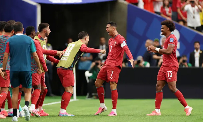 Portugal aplastó a Uzbekistán 5 a 0 con dos goles de Cristiano Ronaldo