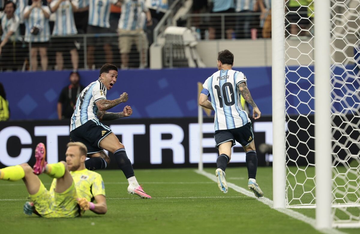 Argentina venció a Austria por 2 a 0 y selló su clasificación