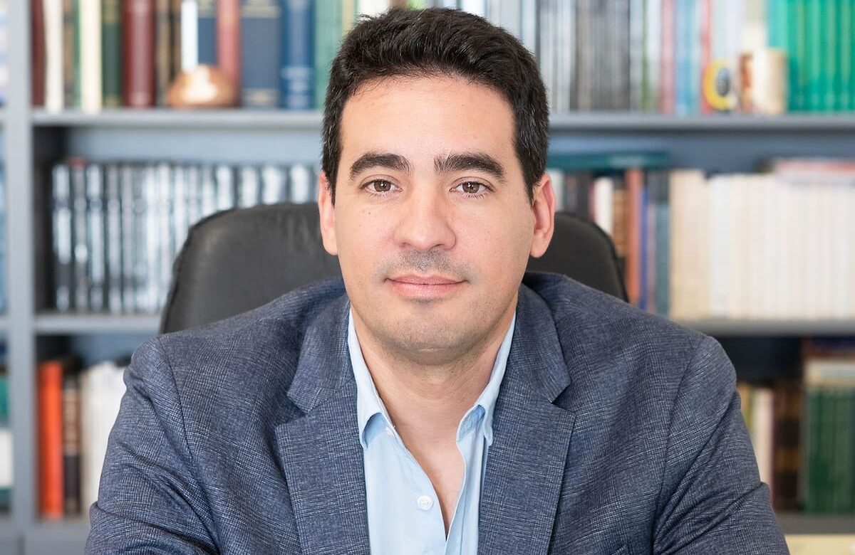 Ravier será la nueva voz de Milei