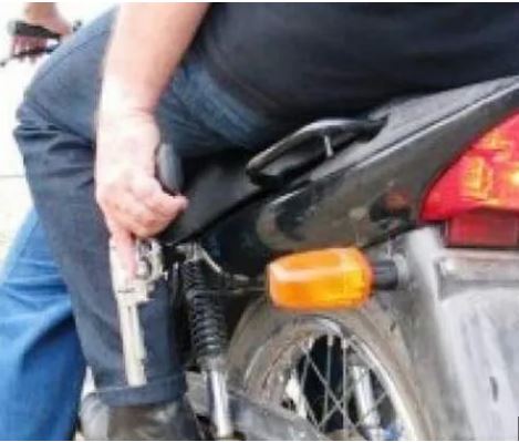 armados en moto