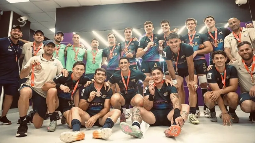 Los Pumas 7s vencieron a Fiji y se colgaron el bronce en España