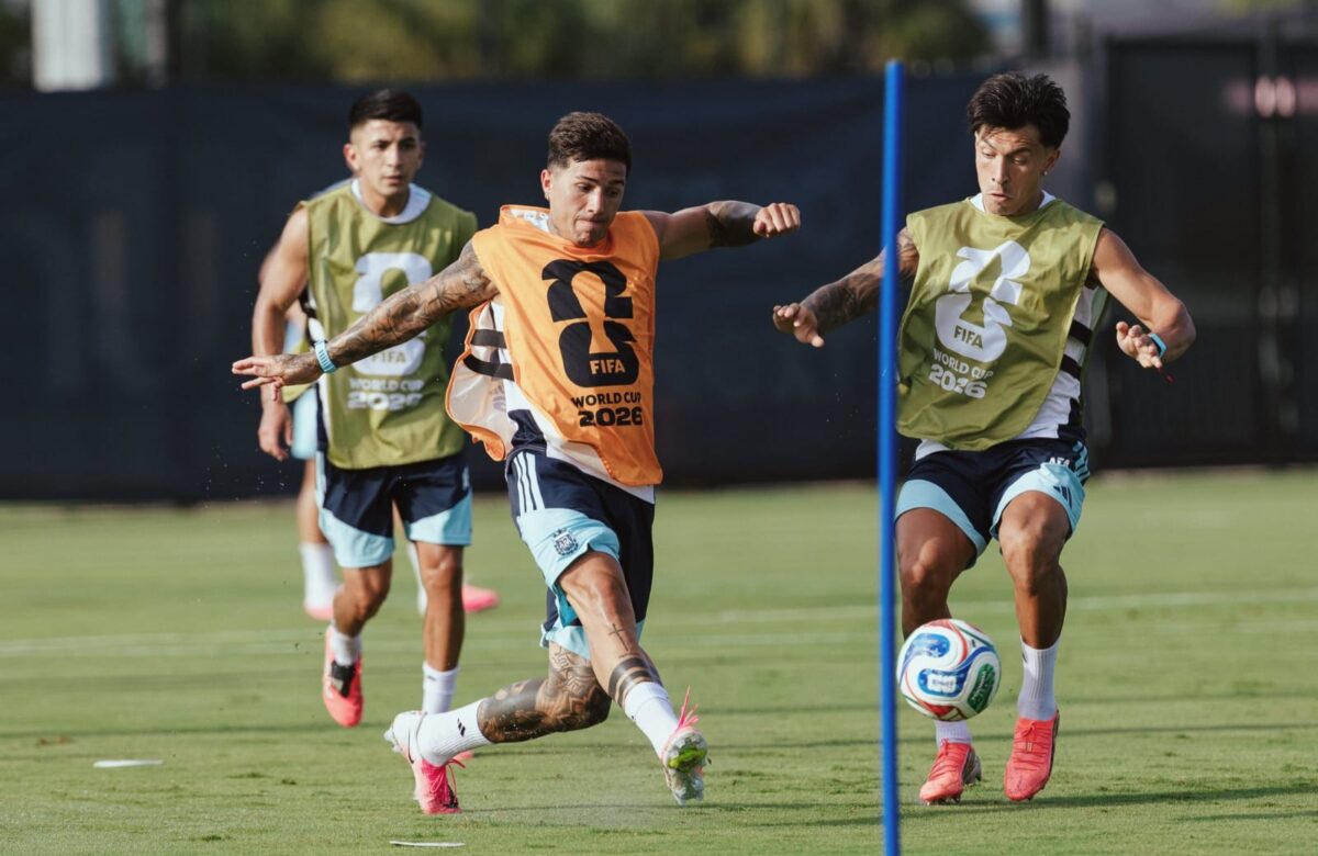 Argentina va por los octavos de final