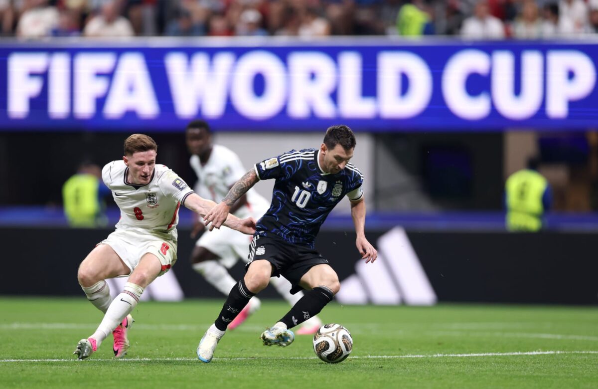 Argentina venció a Inglaterra y clasificó a la final del Mundial