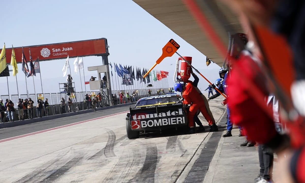 El autódromo El Villicum congrega a cuatro categorías nacionales