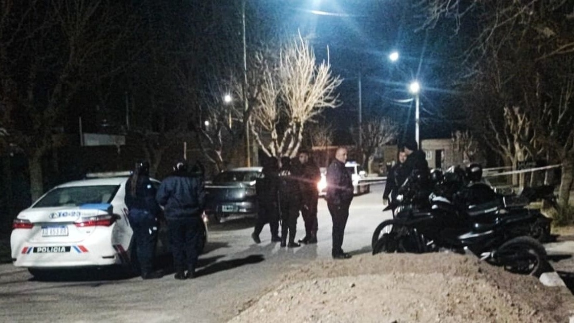 Caen tres delincuentes luego de robar un comercio en Capital