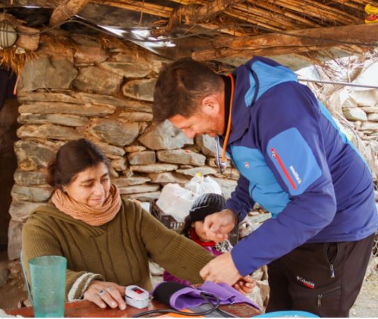 Jáchal: asisten a familias aisladas en El Colorado