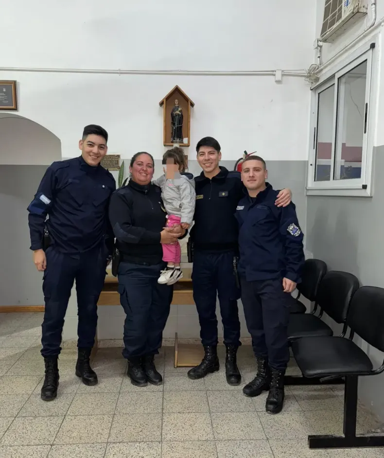 Policías sanjuaninos salvan la vida de 17 bebés y niños durante 2026