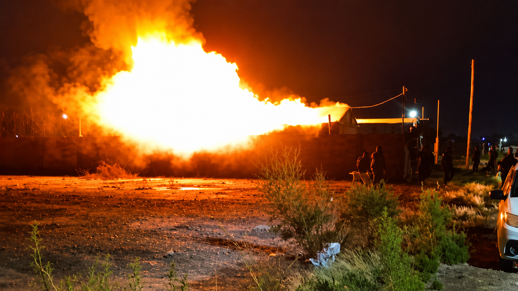 Voraz incendio destruyó por completo una vivienda prefabricada en Rawson