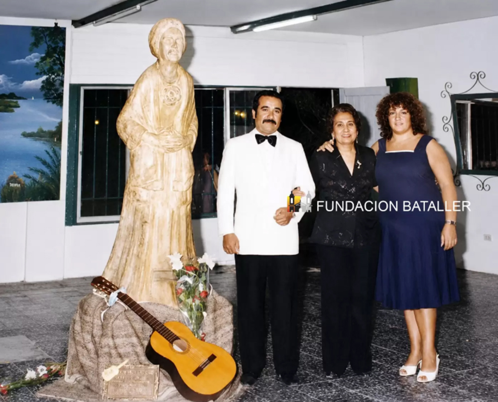 Homenaje a Julia Vega