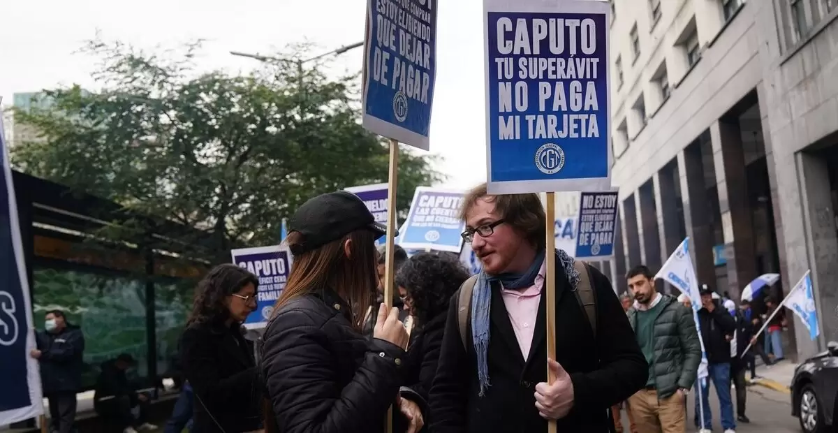 Morosidad récord: billeteras virtuales apuntan a los impuestos por costo de los créditos