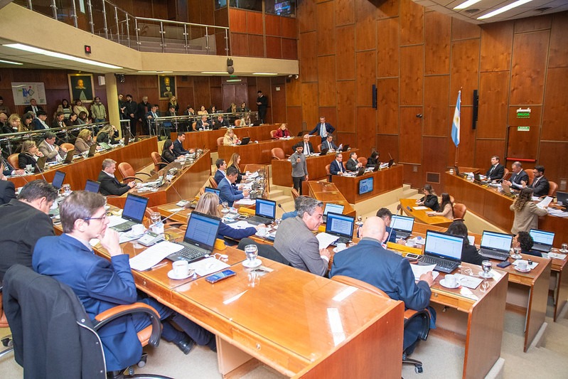 Vicuña profundizó la fractura del PJ y Orrego amplió su mayoría en Diputados