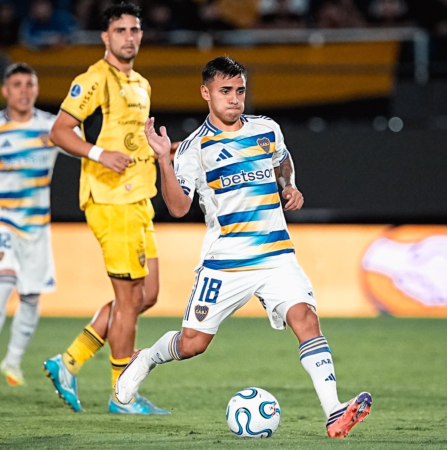 Boca goleó en Paraguay y avanzó a cuartos de final de la Copa Sudamericana