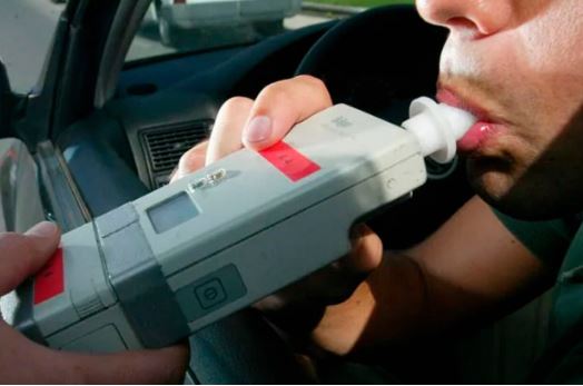 Evadió control policial, tenía 1,91 gramos de alcohol en sangre
