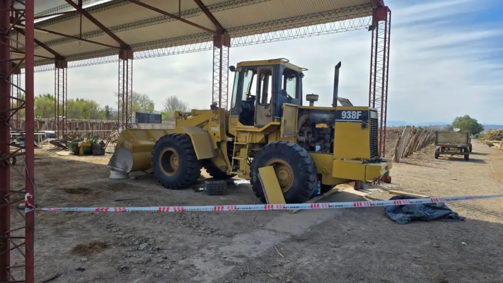Tragedia laboral en Ullum: un operario murió al quedar atrapado bajo una topadora