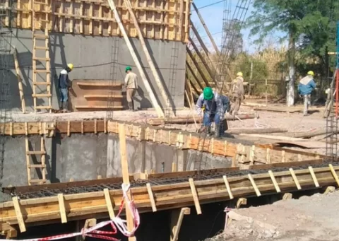 Acueducto Albardón: rescinden obra que dicen estaba al 90%