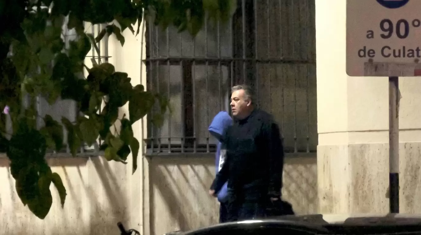 El adolescente señalado por el crimen de Uriel Ríos se entregó en Tribunales