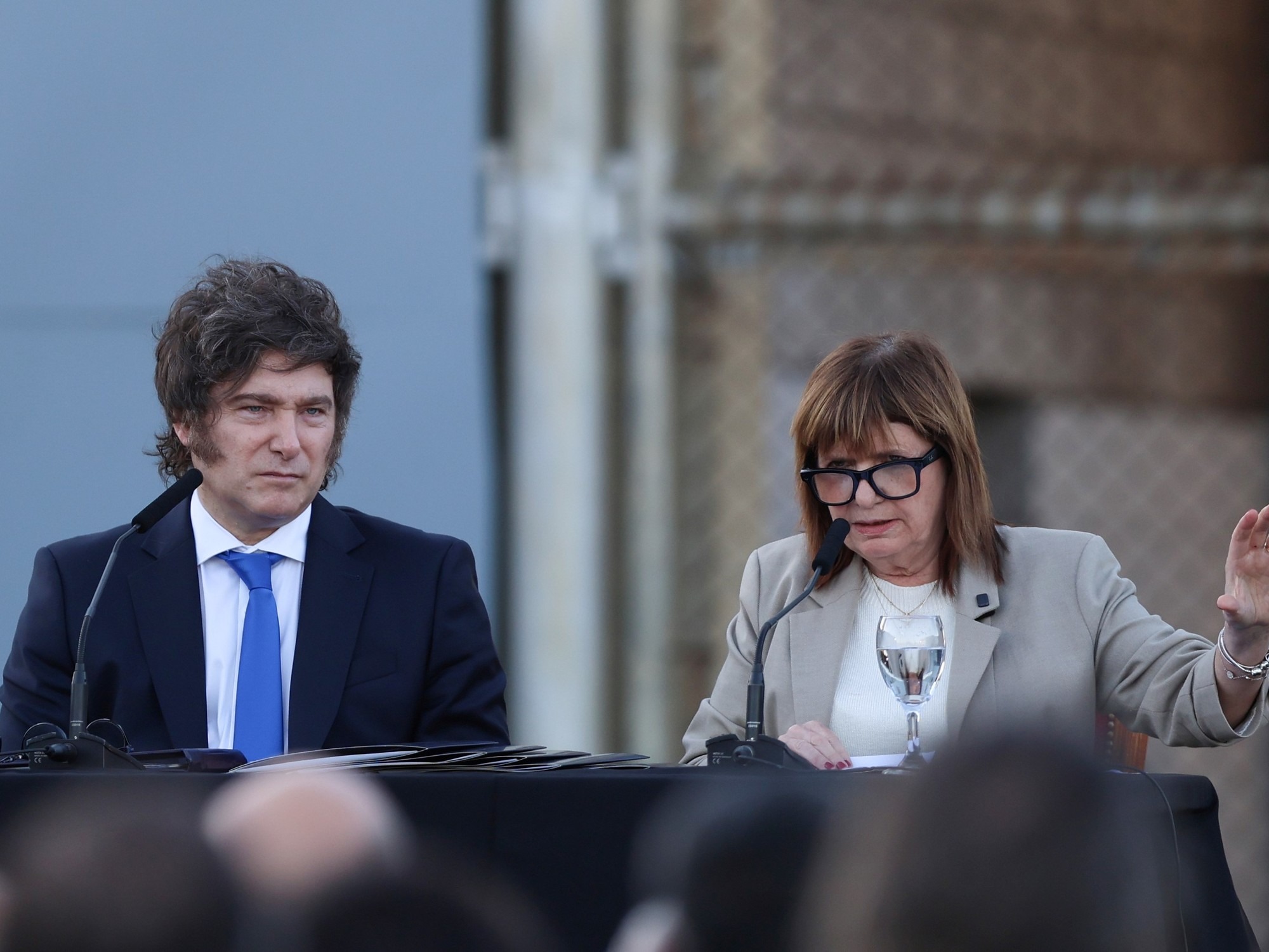 Bullrich marca diferencias pero no rompe con Milei