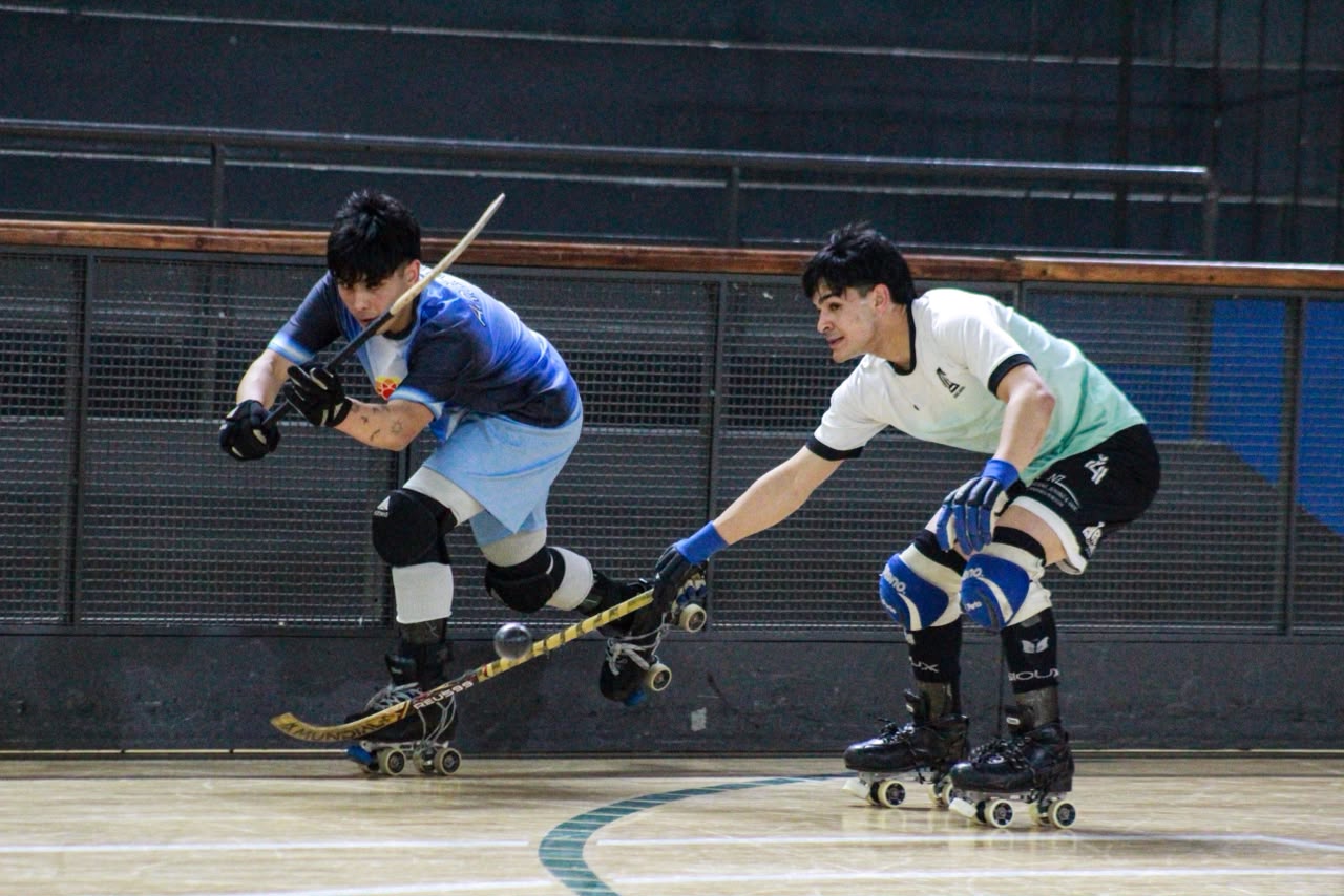 Las Selecciones Argentinas de hockey sobre patines disputaron amistosos de preparación en el Estadio Aldo Cantoni