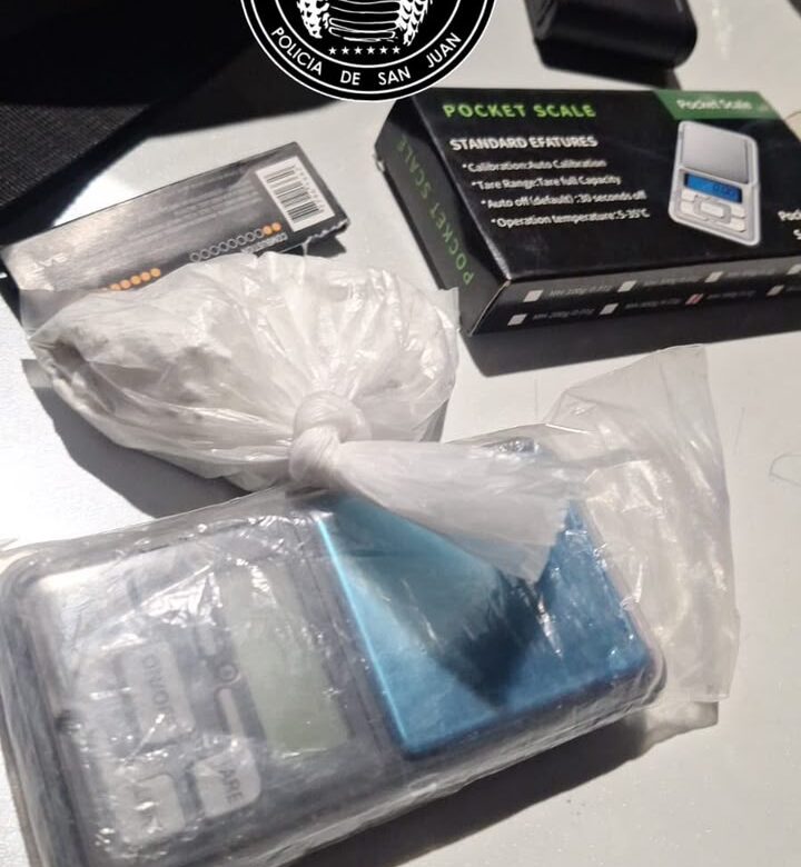 cocaína y balanza