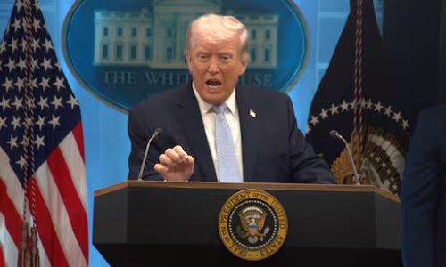 Trump endureció su postura sobre la IA y apuntó contra quienes piden limitar su desarrollo